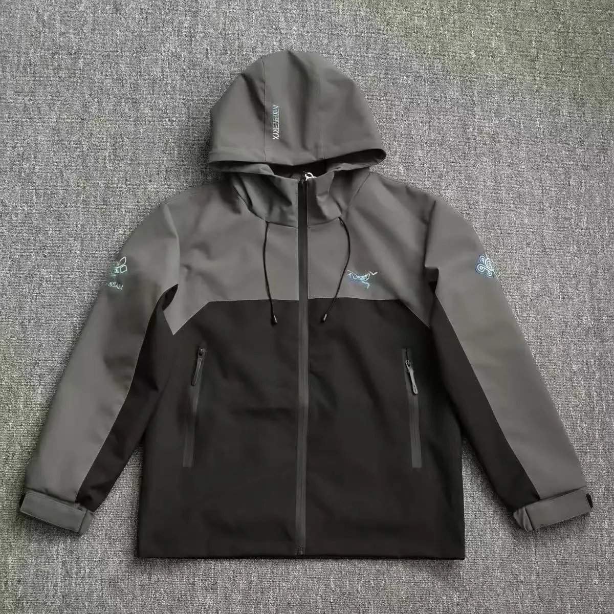 ARC Gradient Embroidery Black Grey