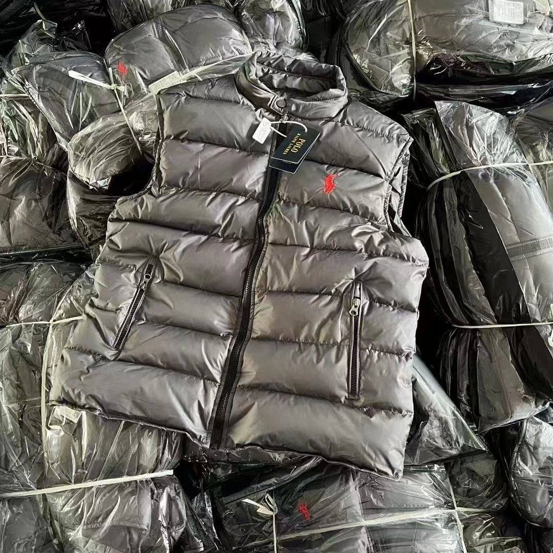 Vest shiny gray