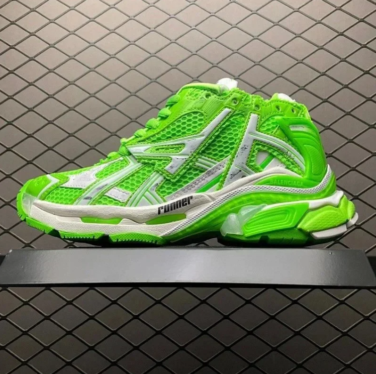 runner老爹鞋神话绿